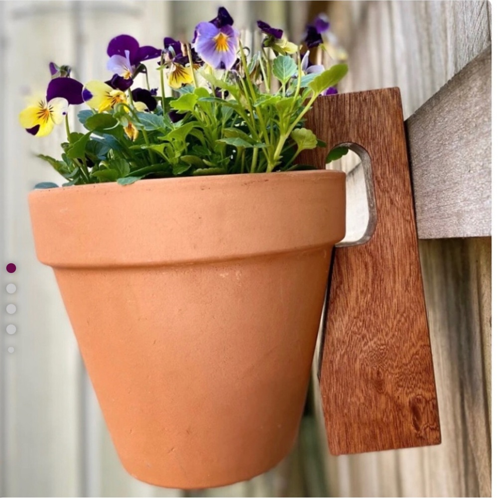hand crafted Wooden Bracket (holder) for a clay pot.
